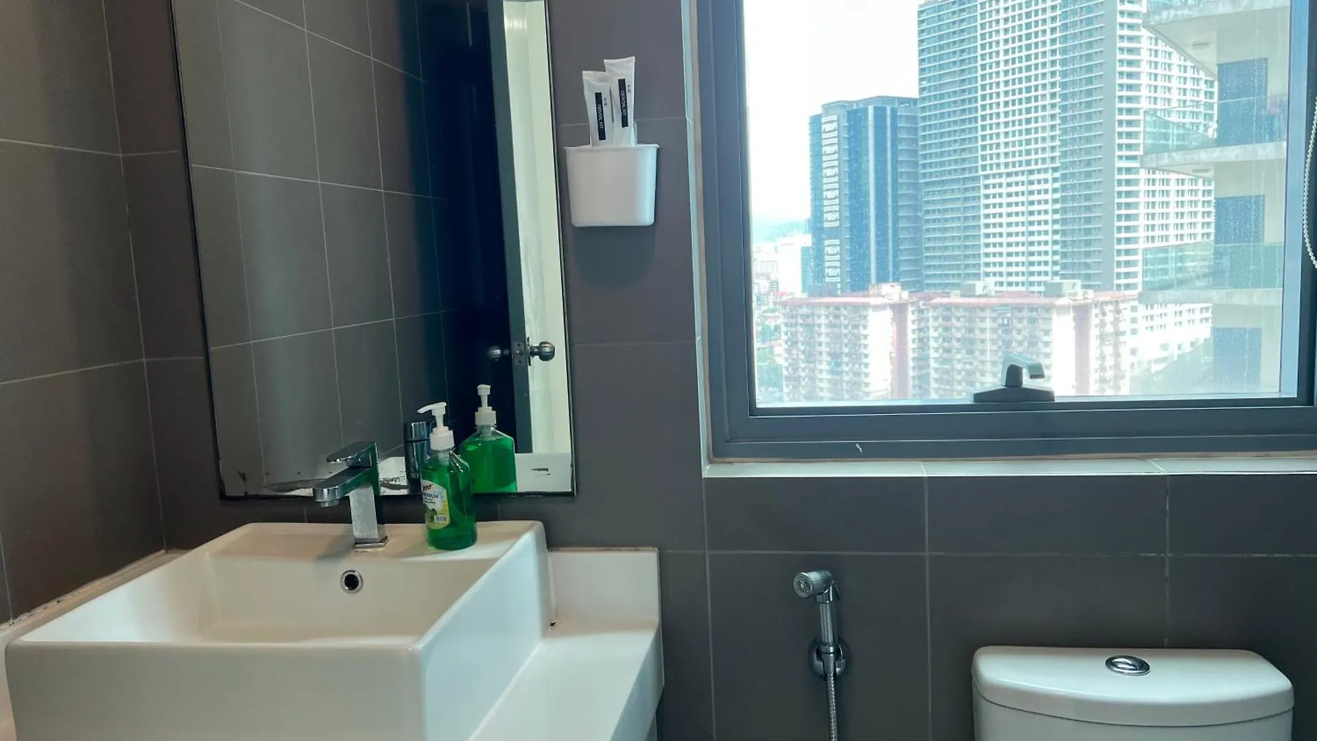 Lägenhet Summer Suites Klcc By Victorians Kuala Lumpur
