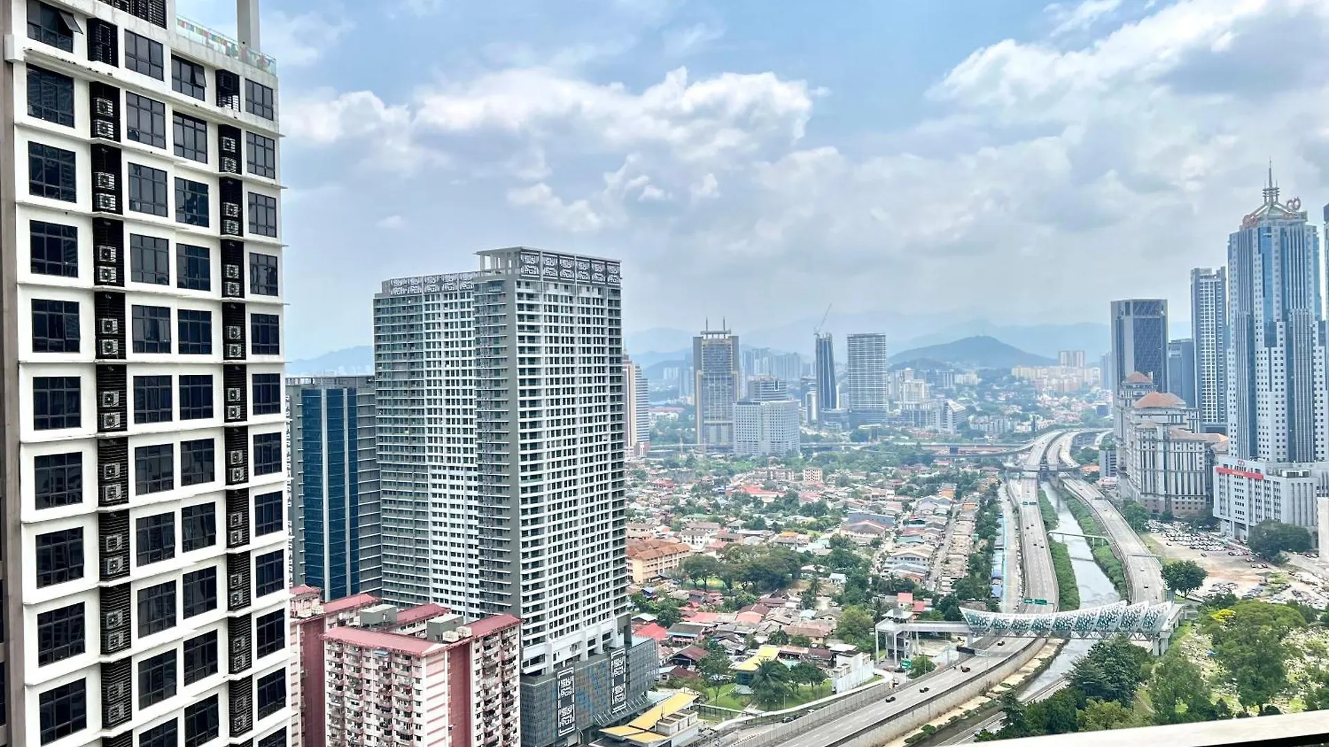 Summer Suites Klcc By Victorians Kuala Lumpur Malaysia